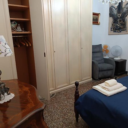 Casa Luigina Lägenhet Genua Exteriör bild